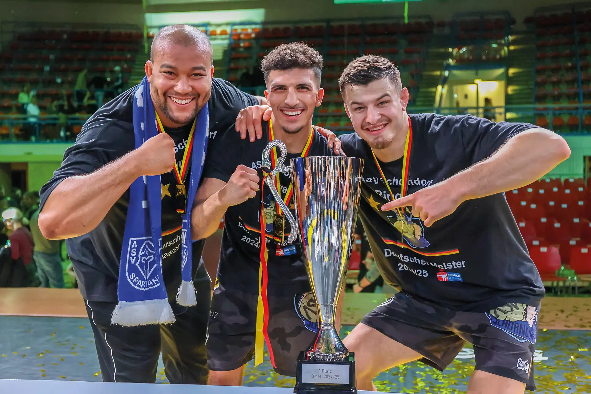 Lucas Lazogianis - Pokal